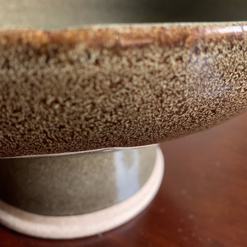 Oversized Banana Republic Stoneware Pedestal Fruit Bowl - Picture 3 of 11